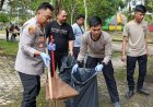 Kapolres Mesuji Pimpin Gotong Royong Bersihkan Water Park Taman Kehati